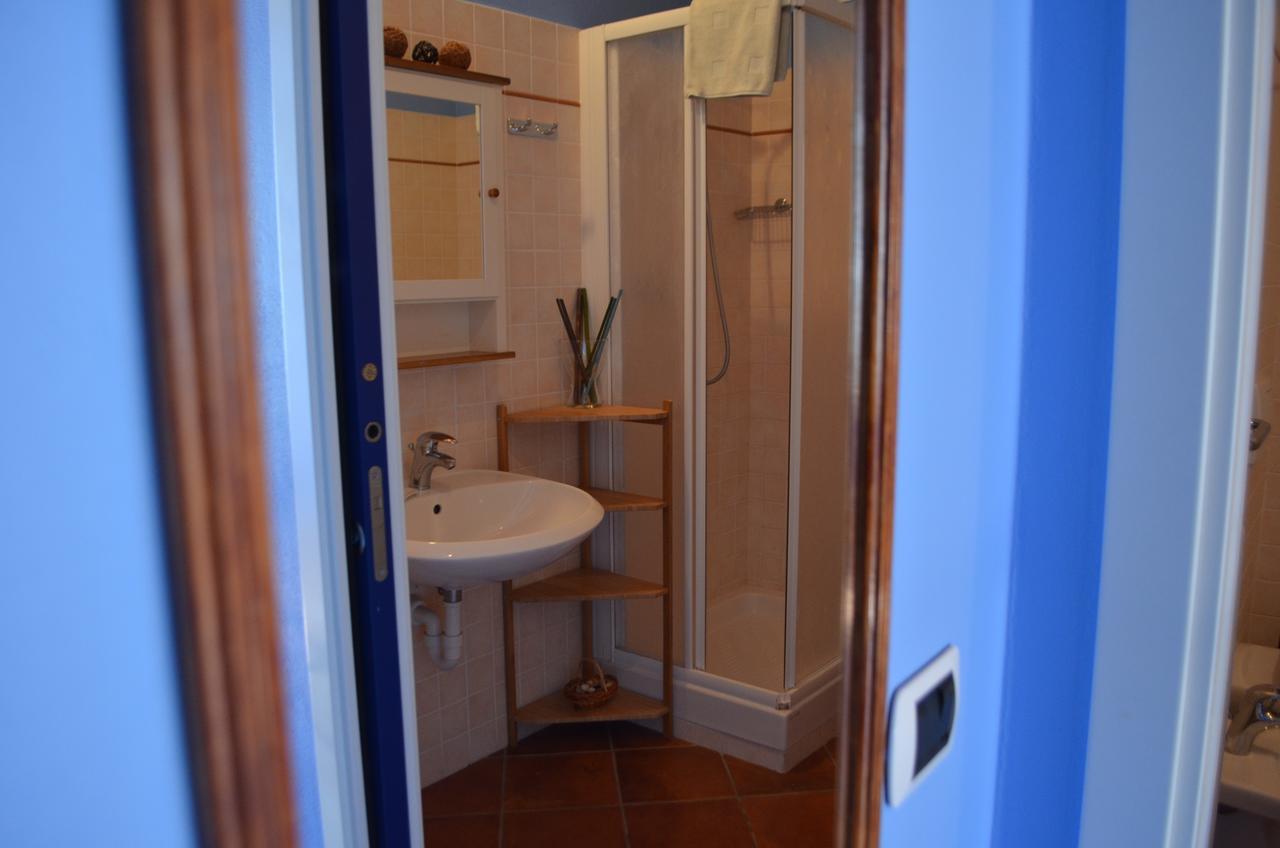 Hostal Cascina Il Convivio Diano dʼAlba Exterior foto