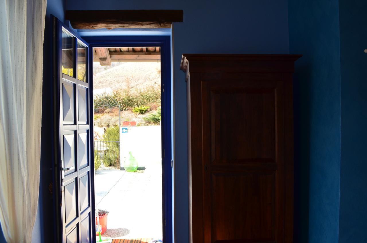 Hostal Cascina Il Convivio Diano dʼAlba Exterior foto